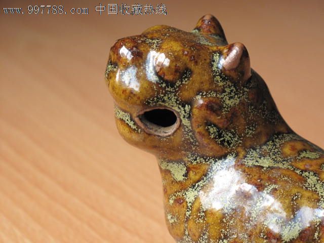 淄博瓷虎型硯滴 窯變花釉中的匠心與靈動(dòng)